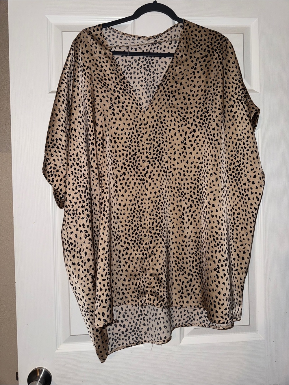 JODIFL Beige and Black Leopard-Print V-Neck Tunic